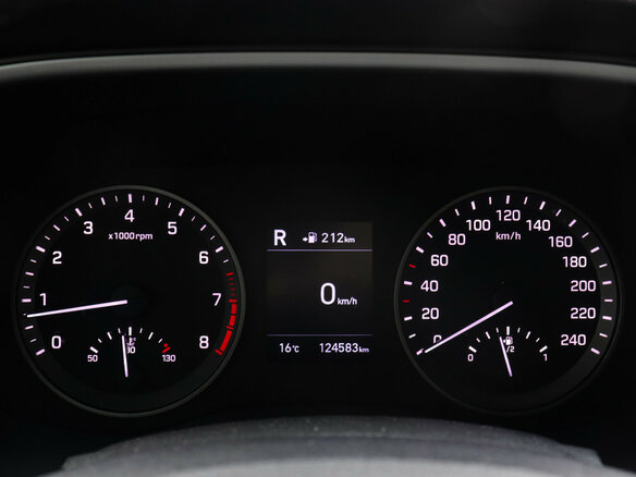 2019 Hyundai Tucson III Рестайлинг, белый, 2147000 рублей - вид 8