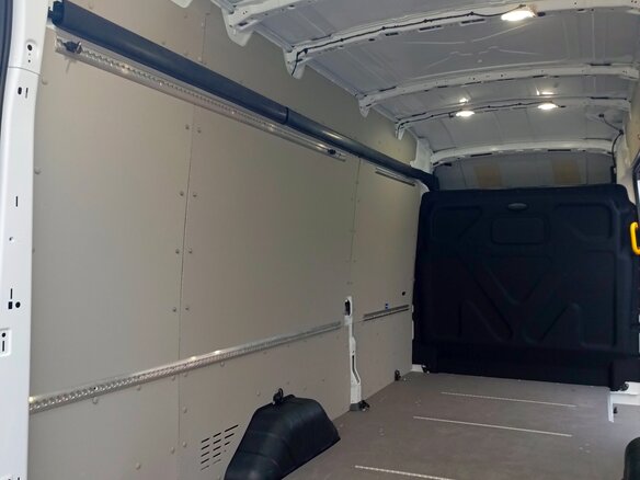 2022 Ford Transit, белый, 5650000 рублей - вид 4