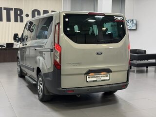 2014 Ford Tourneo Custom SWB I, серебристый, 1795000 рублей, вид 2