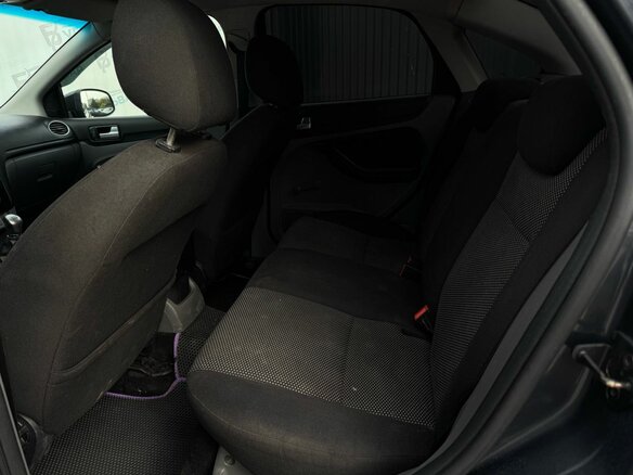2010 Ford Focus II Рестайлинг, серый, 560000 рублей - вид 8