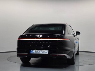 2026 Hyundai Grandeur VII Рестайлинг, чёрный, 6500000 рублей, вид 4