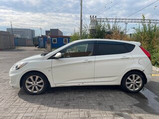 2012 Hyundai Solaris I, белый, 839999 рублей, вид 5