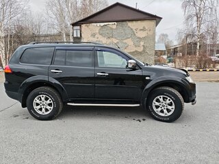 2010 Mitsubishi Pajero Sport II, чёрный, 1850000 рублей, вид 3