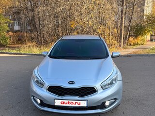 2013 Kia Ceed II, серебристый, 1380000 рублей, вид 2