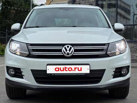 2015 Volkswagen Tiguan I Рестайлинг, белый, 2350000 рублей, вид 2