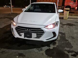 2016 Hyundai Elantra VI (AD), белый, 780000 рублей, вид 2
