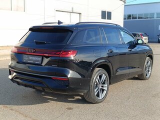 2023 Audi Q6 45 TFSI, чёрный, 5990000 рублей, вид 5