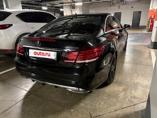 2014 Mercedes-Benz E-Класс 200 IV (W212, S212, C207) Рестайлинг, чёрный, 1850000 рублей, вид 4