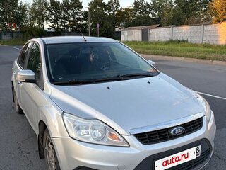 2009 Ford Focus II Рестайлинг, серебристый, 390000 рублей, вид 1
