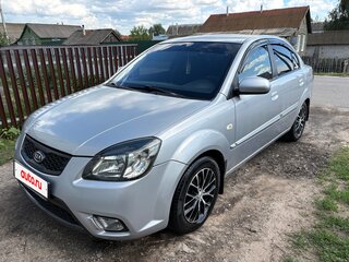 2009 Kia Rio II Рестайлинг, серебристый, 370000 рублей, вид 1