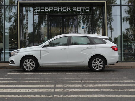 2020 Lada (ВАЗ) Vesta SW I, белый, 1130000 рублей, вид 2