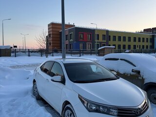 2014 Toyota Corolla XI (E160, E170, E180), белый, 1600000 рублей, вид 3