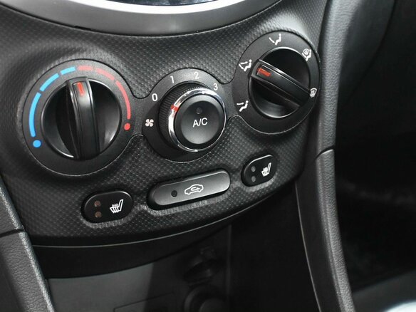 2013 Hyundai Accent IV, красный, 979900 рублей - вид 15