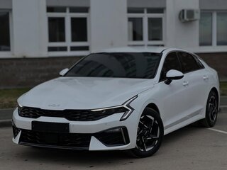 2021 Kia K5 III, белый, 2100000 рублей, вид 3