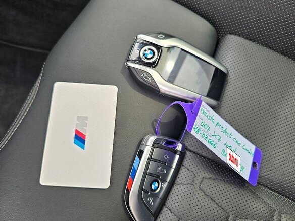 2022 BMW X7 40d I (G07), чёрный, 9900000 рублей - вид 32