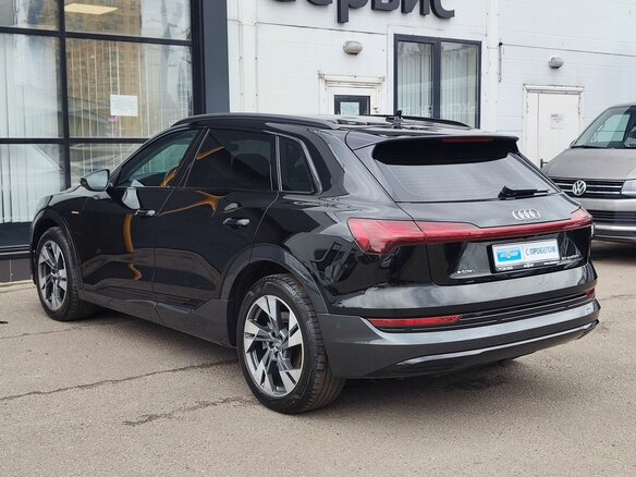 2020 Audi e-tron 50 I, чёрный, 3890000 рублей - вид 7
