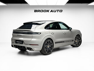 2025 Porsche Cayenne GTS Coupé III Рестайлинг, серый, 20290000 рублей, вид 4