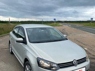 2013 Volkswagen Polo V, серебристый, 829000 рублей, вид 2