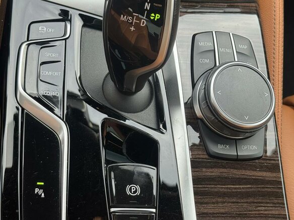 2020 BMW 5 серии 520i VII (G30/G31/G38) Рестайлинг, синий, 4290000 рублей - вид 15
