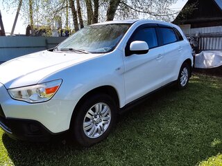 2011 Mitsubishi ASX I, белый, 900000 рублей, вид 1