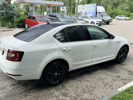 2019 Skoda Octavia III (A7) Рестайлинг, белый, 2100000 рублей, вид 5