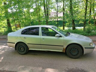 2005 Skoda Octavia I (A4) Рестайлинг, серебристый, 200000 рублей, вид 2