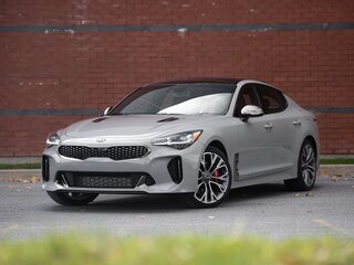 2018 Kia Stinger I, серебристый, 4000000 рублей, вид 1