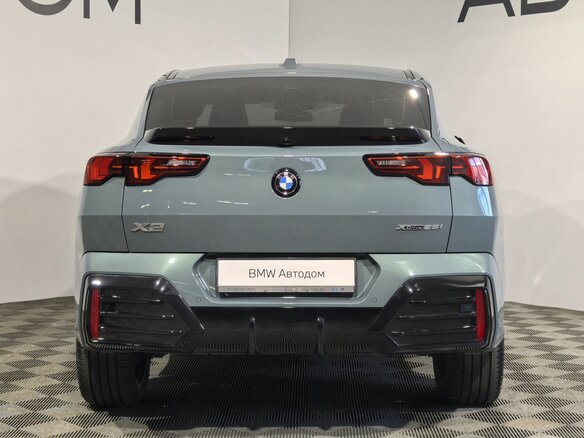 2025 BMW X2 xDrive25i II (U10), серый - вид 4