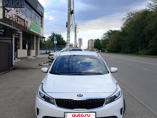 2017 Kia Forte II Рестайлинг, белый, 1120000 рублей, вид 2
