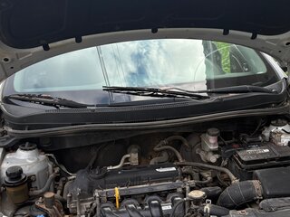 2015 Hyundai Solaris I Рестайлинг, серебристый, 650000 рублей, вид 4