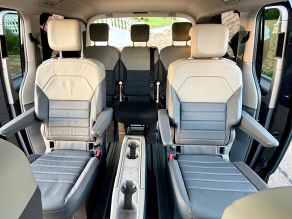 2025 Volkswagen Multivan Long T7, чёрный - вид 17