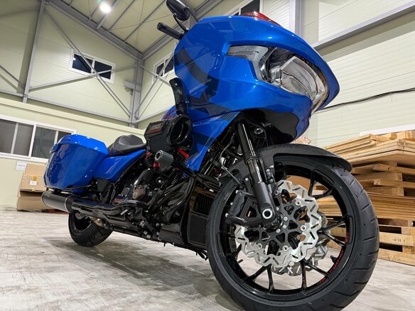 2026 Harley-Davidson CVO Road Glide, синий - вид 32