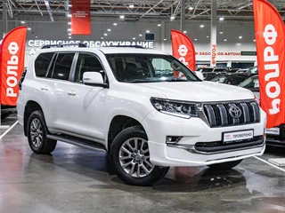 2019 Toyota Land Cruiser Prado 150 Series Рестайлинг 2, белый, 4599700 рублей, вид 3