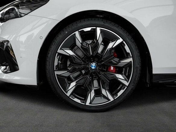 2025 BMW 5 серии 520d VIII (G60/G61/G68), серебристый, 9791700 рублей - вид 20