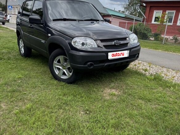2015 Chevrolet Niva I Рестайлинг, фиолетовый, 750000 рублей - вид 2