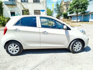 2011 Kia Picanto II, бежевый, 880000 рублей, вид 3