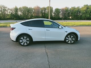 2023 Tesla Model Y Long Range I, белый, 5500000 рублей, вид 5