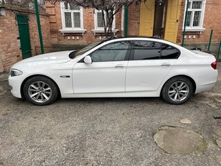 2010 BMW 5 серии 523i VI (F10/F11/F07), белый, 1290000 рублей, вид 5
