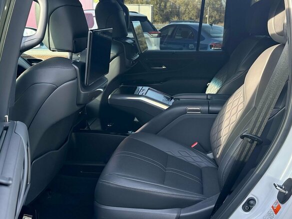 2022 Lexus LX 600 IV, белый, 15499000 рублей - вид 5