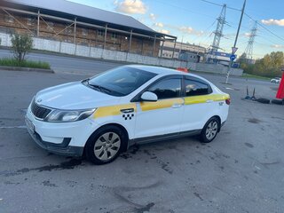 2014 Kia Rio III, белый, 580000 рублей, вид 1