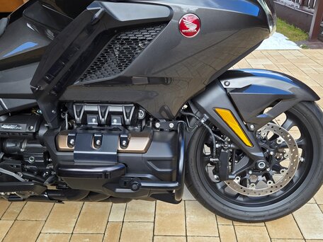 2024 Honda GL 1800 Gold Wing, чёрный, 3000000 рублей, вид 4