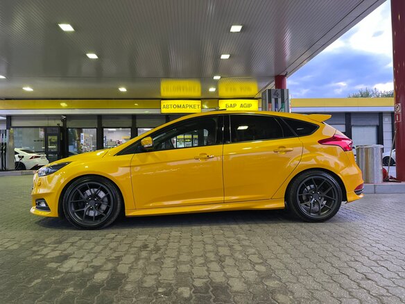 2012 Ford Focus ST III, оранжевый, 3000000 рублей - вид 6