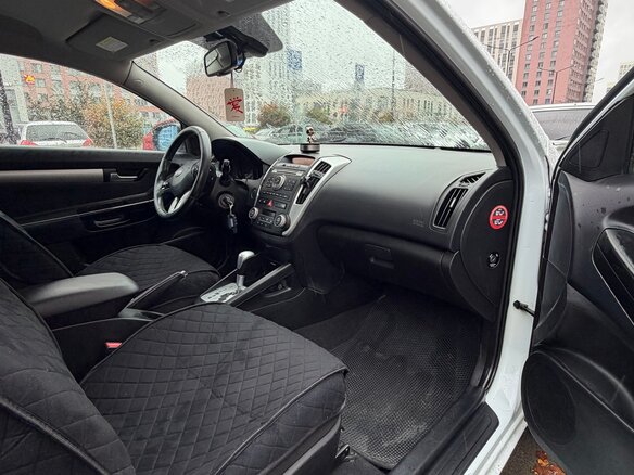 2011 Kia Ceed I Рестайлинг, белый, 650000 рублей - вид 6
