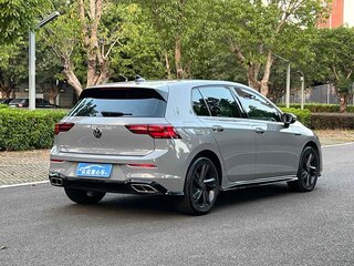 2022 Volkswagen Golf VIII, серый, 1744000 рублей, вид 4