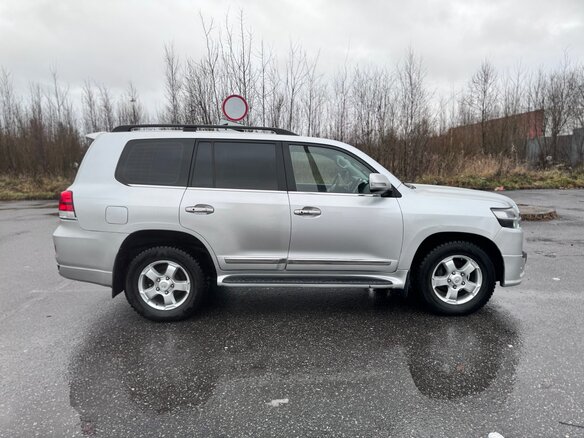 2012 Toyota Land Cruiser 200 Series Рестайлинг 1, серебристый - вид 13