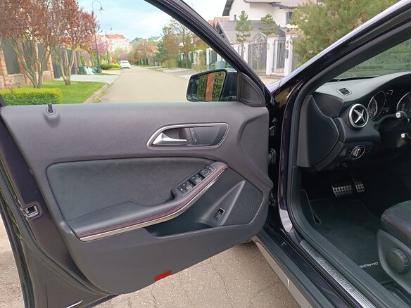 2015 Mercedes-Benz GLA 200 I (X156), фиолетовый, 1900000 рублей - вид 25