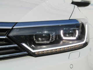 2018 Volkswagen Passat B8, белый, 1590000 рублей, вид 4