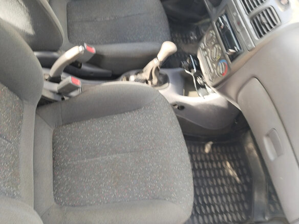 2009 Hyundai Accent ТагАЗ II, серебристый, 300000 рублей - вид 5