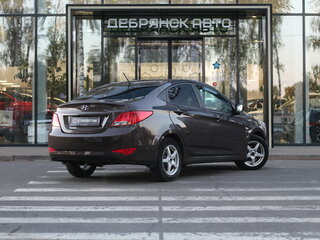 2016 Hyundai Solaris I Рестайлинг, коричневый, 1050000 рублей, вид 2