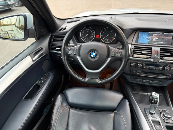 2011 BMW X5 35i II (E70) Рестайлинг, серый, 2399000 рублей - вид 17